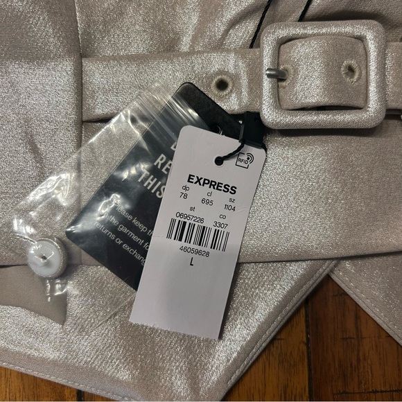 *NWT* Express Metallic Muted Gold Button Front Halter Vest, Size Large - Picture 10 of 12